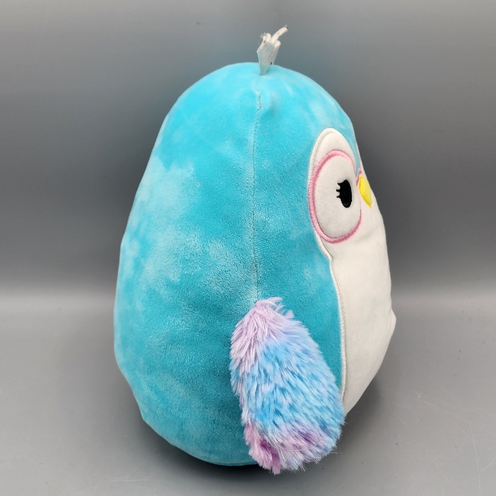 Squishmallows Raina the Penguin 8" Plush, Bright Blue Penguin With Glasses, Rare - Picture 4 of 8